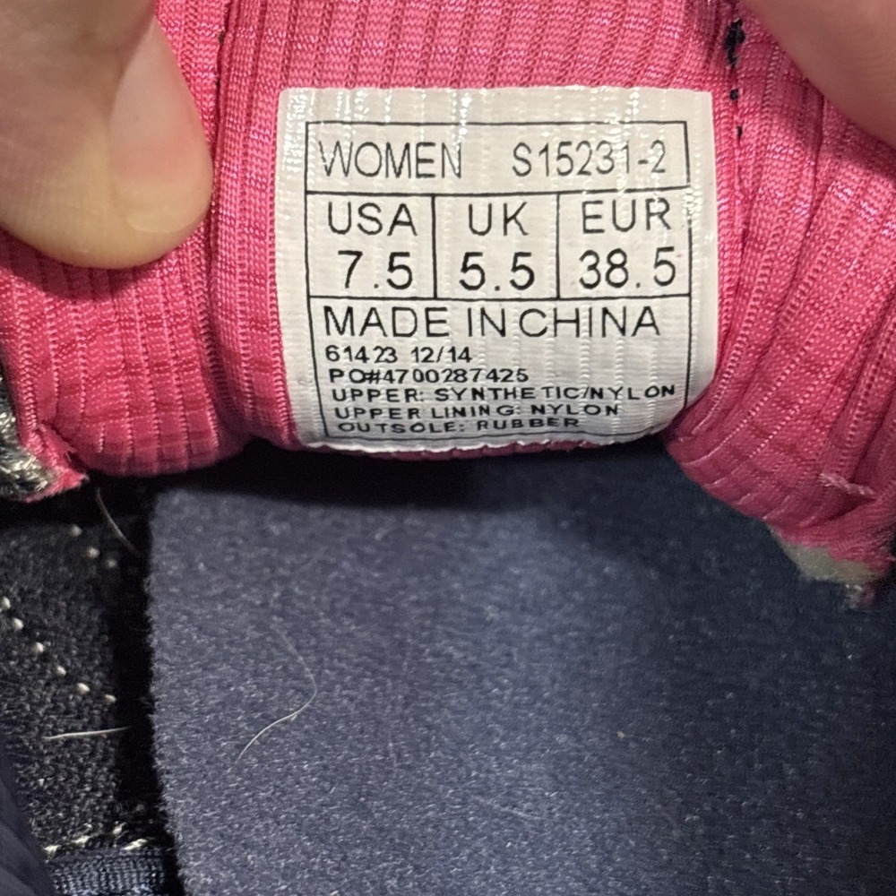 Saucony Liberate Women's 7.5 Gray Silver Pink‎ White Blue Running Shoe S15231-2 - Picture 10 of 10